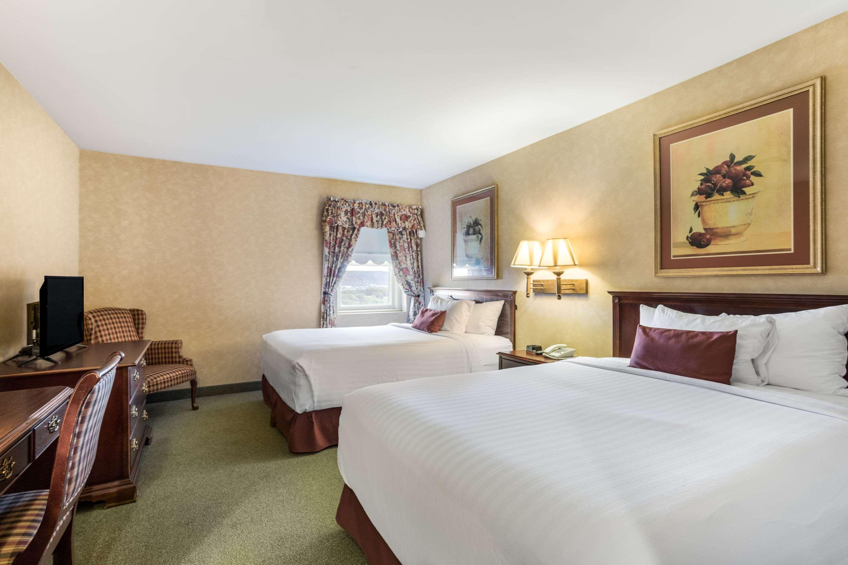 Traditions Hotel & Spa, Ascend Hotel Collection Johnson City Buitenkant foto