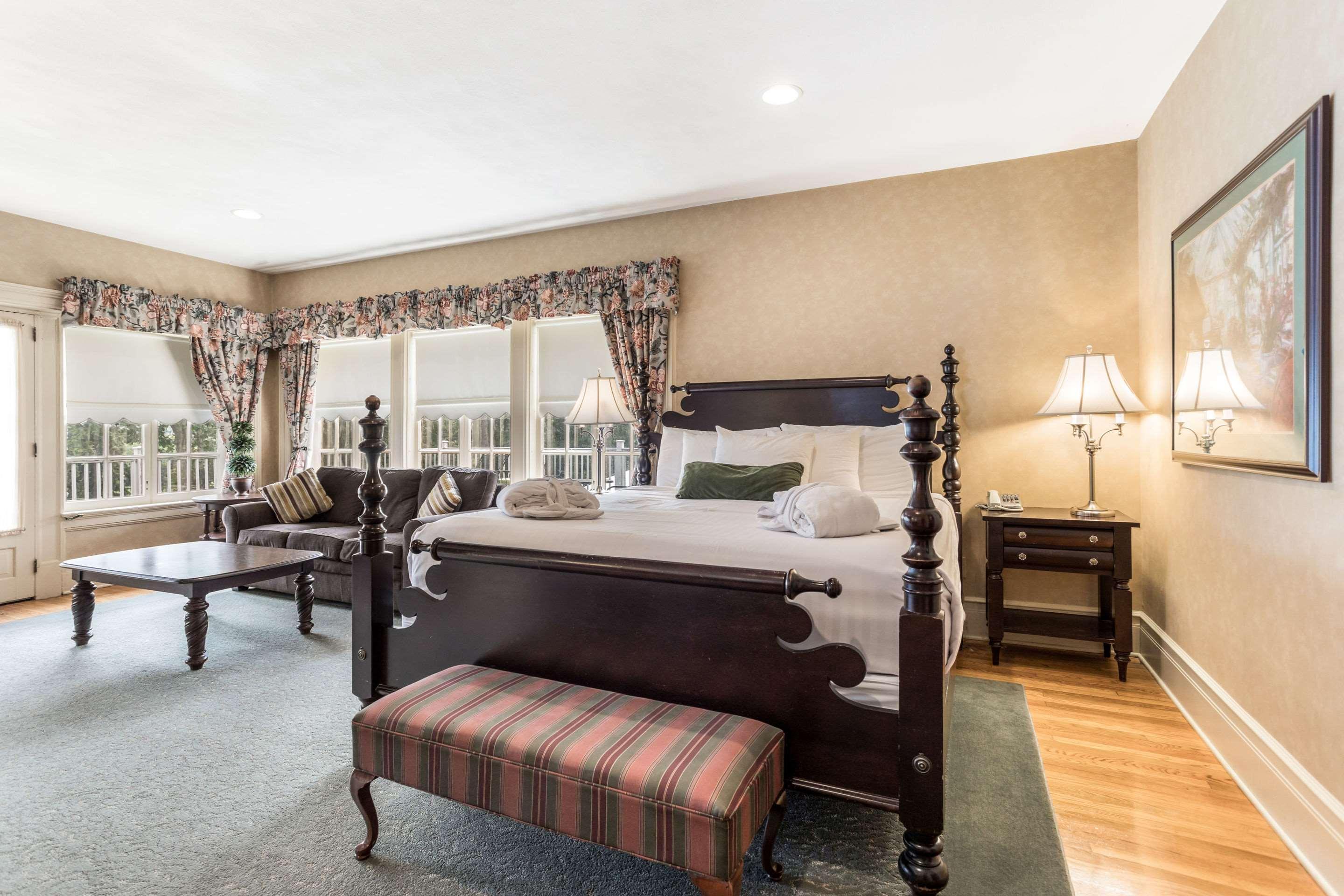 Traditions Hotel & Spa, Ascend Hotel Collection Johnson City Buitenkant foto