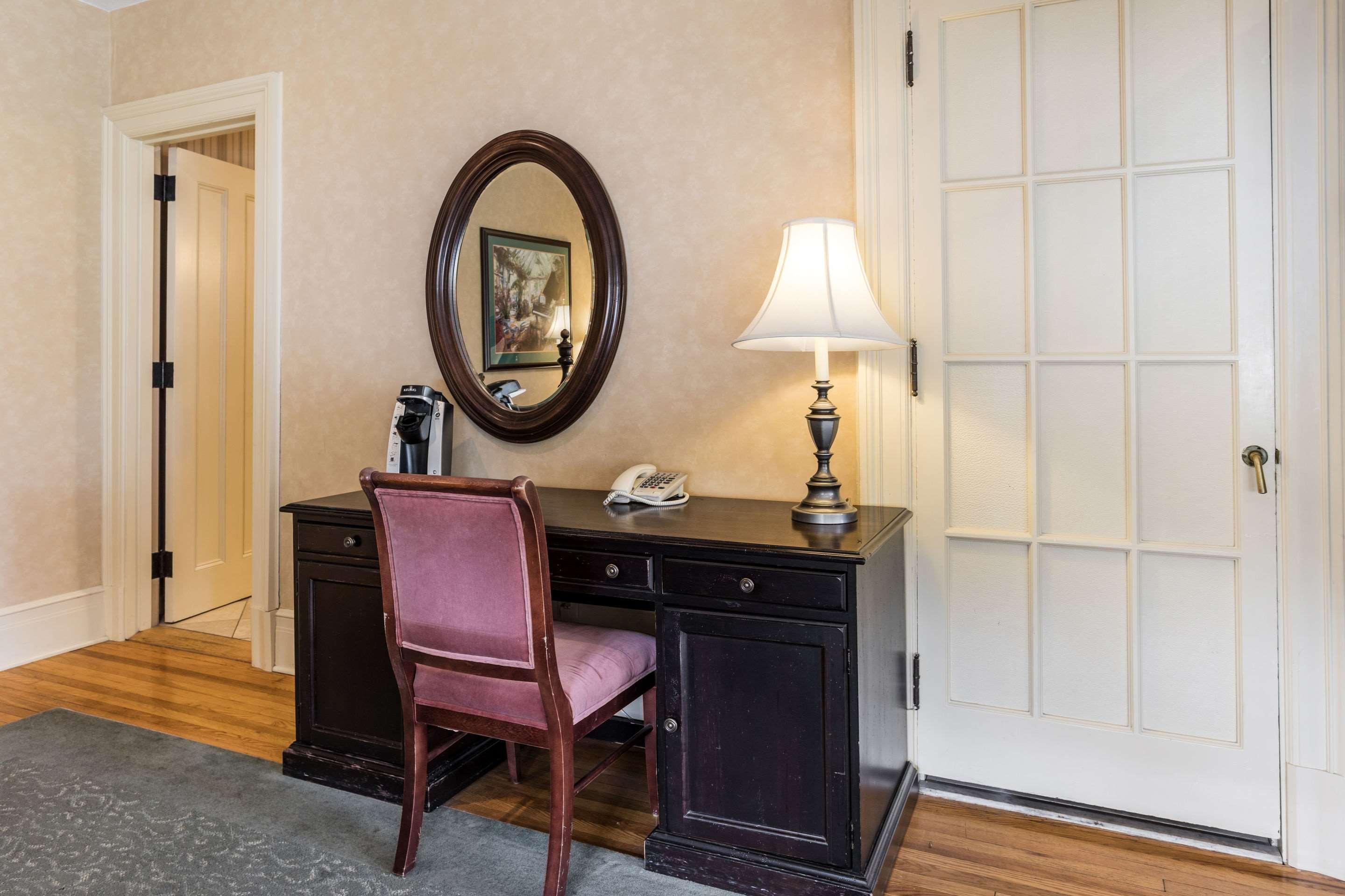 Traditions Hotel & Spa, Ascend Hotel Collection Johnson City Buitenkant foto