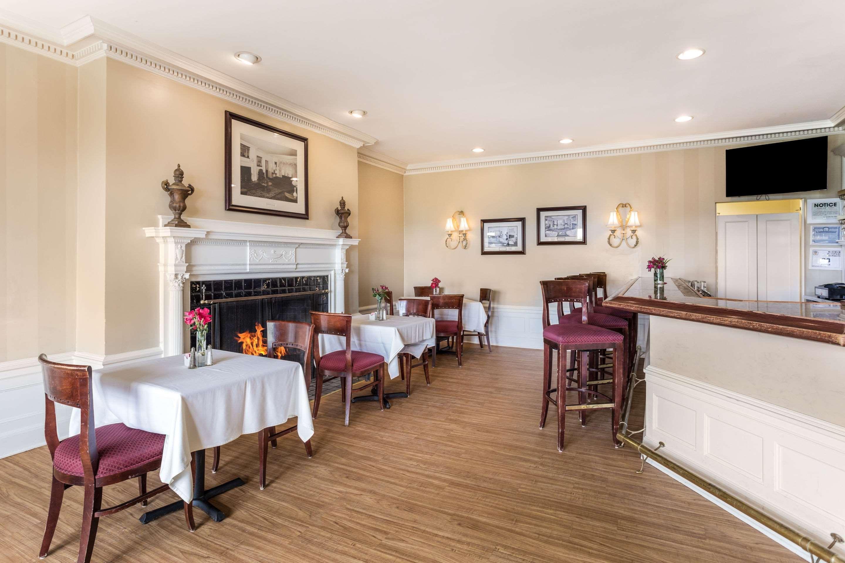 Traditions Hotel & Spa, Ascend Hotel Collection Johnson City Buitenkant foto